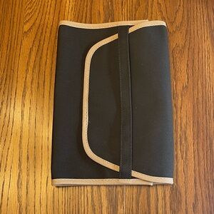 Levenger Book Wrap NIB